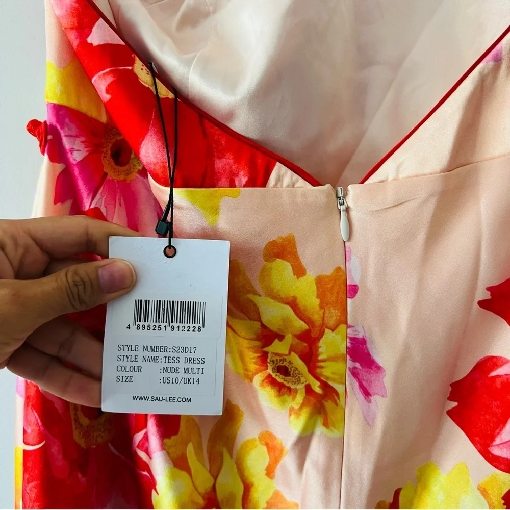 NWT Sau Lee Tess Floral Halter Backless Maxi Gown Size 10 - Picture 6 of 9